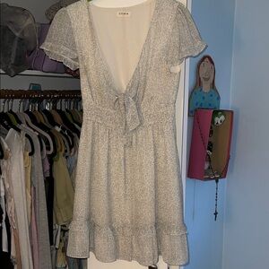 Storia Cream Floral Mini Dress